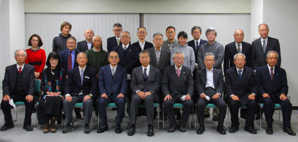 講演会後の記念写真